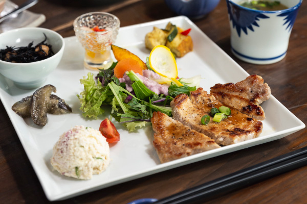 Gallery ＆ Cafe 小城鍋島家 Ten